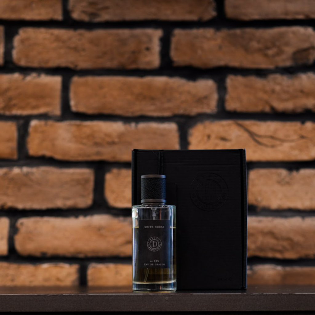 905 EAU DE PARFUM WHITE CEDAR